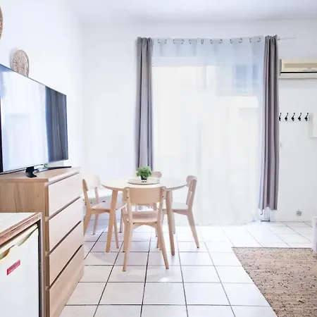 Providencia 1 - Shipyard And Yacht Crews Apartament